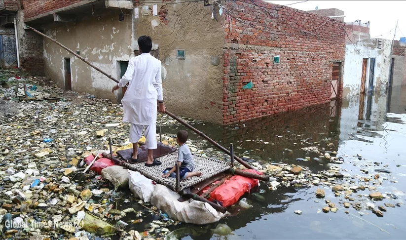 Pakistan'da  Muson Yağmurlarında 777 Kişi Öldü