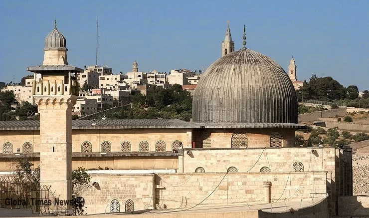 Israeli settlers storm Al-Aqsa complex in Jerusalem